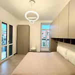 Sr7 - Spazioso In Piazza Colombo Apartment *