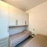 Apartment Sr7 - Spazioso In Piazza Colombo