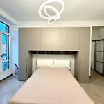 Apartment Sr7 - Spazioso In Piazza Colombo *