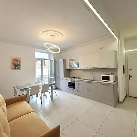 Sr7 - Spazioso In Piazza Colombo Apartmán Sanremo