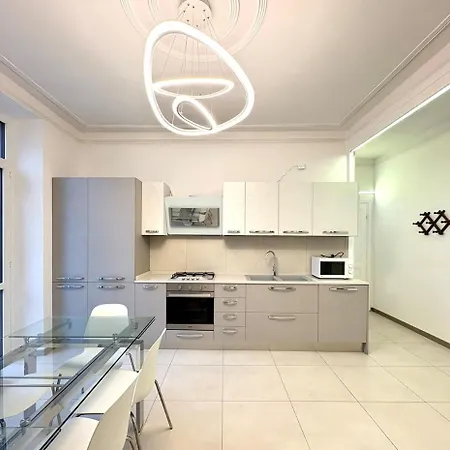 Sr7 - Spazioso In Piazza Colombo Apartment Sanremo