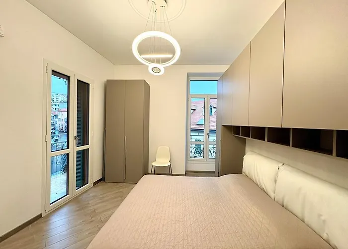 Sr7 - Spazioso In Piazza Colombo Apartmán *